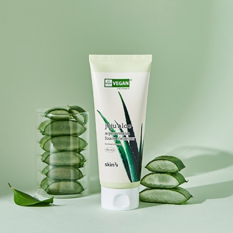 SKIN79 Aloesowa pianka oczyszczająca - formuła wegańska Jeju Aloe Aqua Vegan Foam Cleanser 150ml